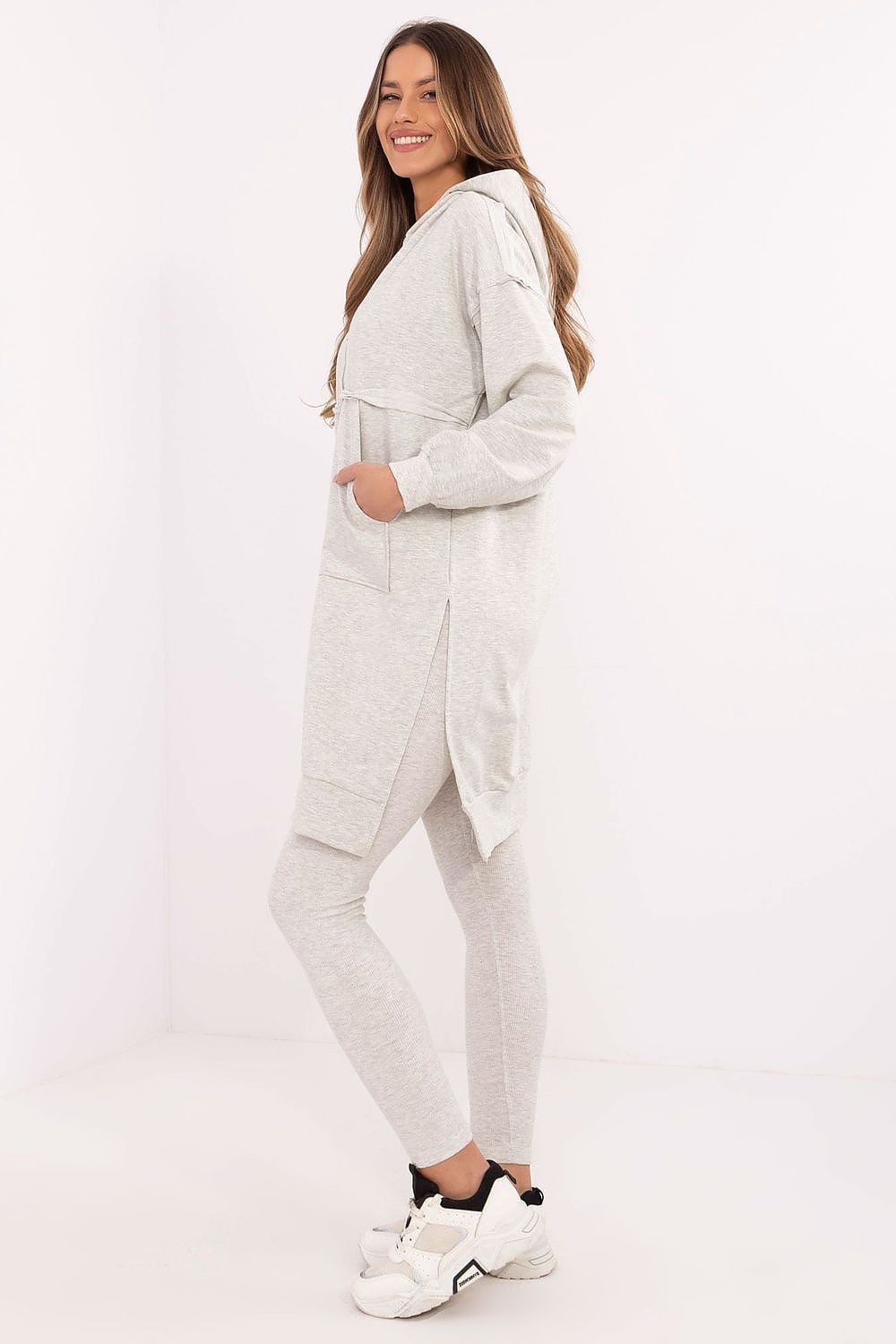 L`ensemble Sweat-Shirt et Legging